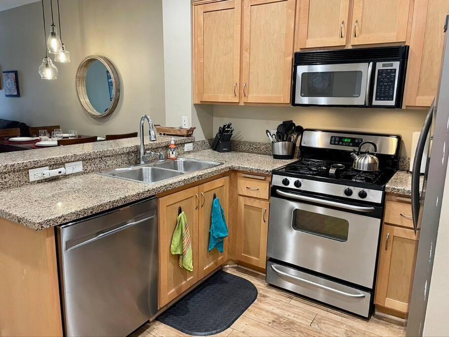 28 Night Minimum In The Gaslamp Quarter By Petco Park, Pool, Jacuzzi, Dogs Ok Apartamento *